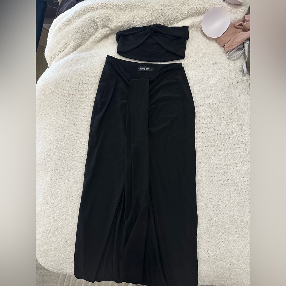 Black 2-Piece Set (Bandeau + Maxi Skirt